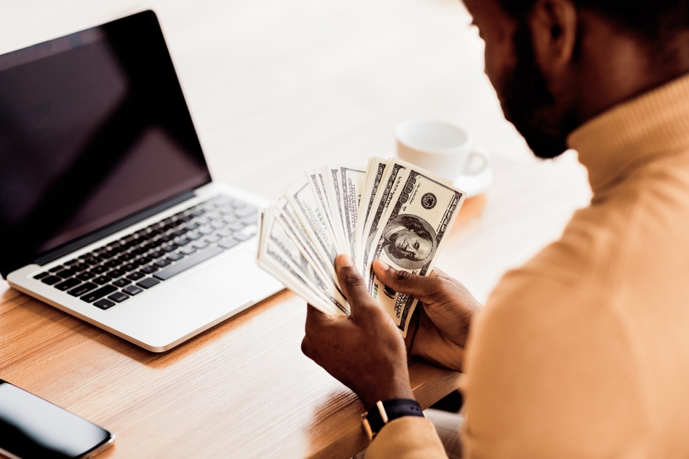 Read more about the article How to Make Money Online in 2025: Top Ways to Earn From Home