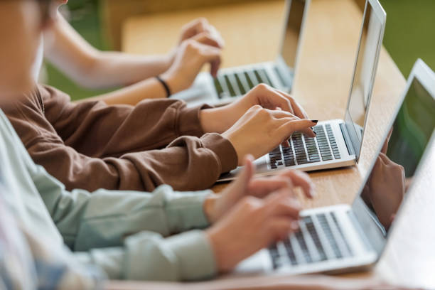 Read more about the article Top Tips to Earn Money Online with Typing Jobs in 2025